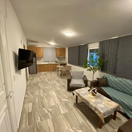 Four Seasons * Leptokarya (Pieria)