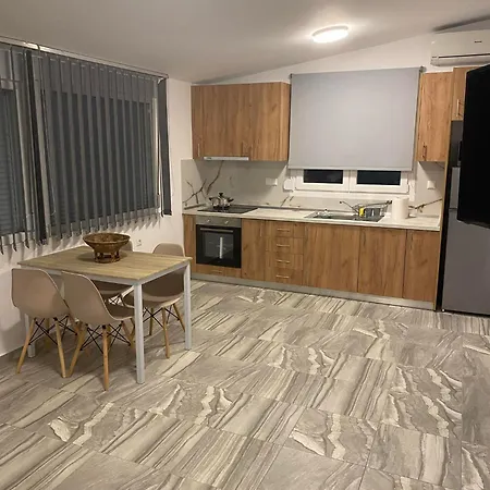 Four Seasons * Leptokarya (Pieria)